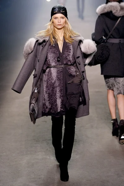 Look 5
